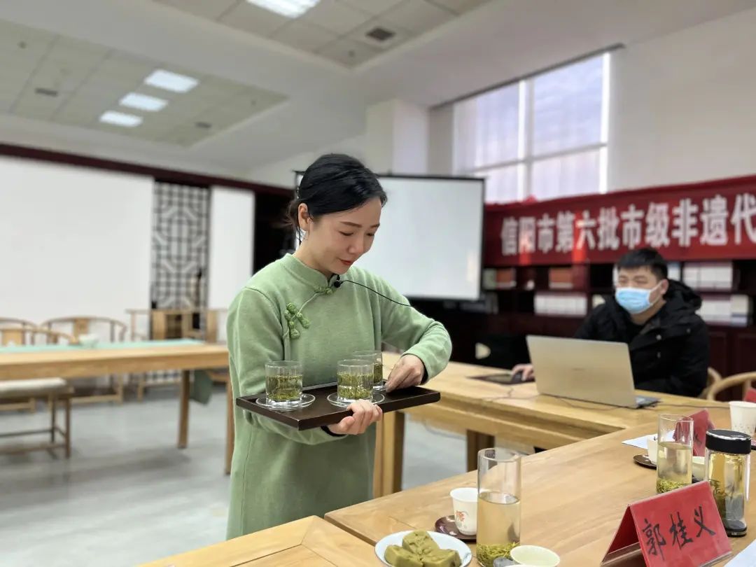 “中国传统制茶技艺及其相关习俗”申遗成功信阳毛尖茶作为重要组成部分参与申报