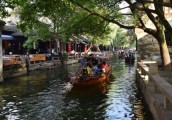 发展旅游，绝不能杀鸡取卵