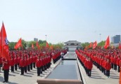 桃李不言 下自成蹊 许慎文化名扬中原 —驻马店市千名学生举行祭拜字圣活动