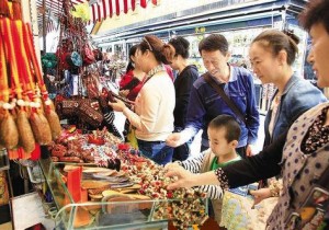 【广角聚焦】旅游纪念等衍生品     如何跳出“千景一面