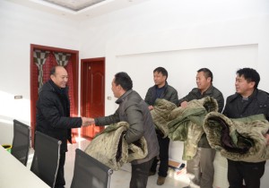 >>省旅游局：赴天桥沟村开展扶贫慰问调研活动