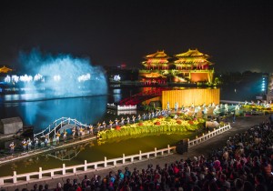 【封面】共赏万菊争妍赛金秋！开封第36届菊花文化节启幕
