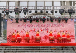 【今日旅讯】2019鸡公山首届民俗文化庙会暨新春灯会开幕