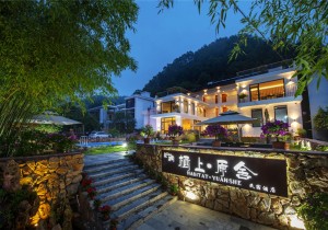 来栖上·原舍，畅游当地唯一庭院私家泳池