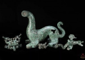 与文物“对话”：中原藏珍——青铜神兽