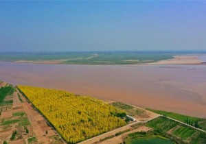 《中华诗典·黄河卷》将在开封杀青 这是世界上首部以黄河为题材的类编诗歌典籍