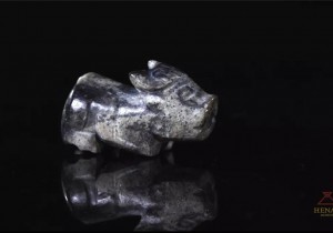 中原藏珍：玉牛