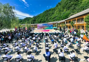 2023中国首届“中原之巅 三川论剑”击剑公开赛开幕