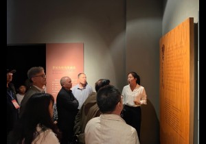 诗人大咖巩义采风：“留下穿越时空的文化财富”