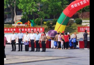 舞钢文化执法：深入开展民法典宣传 优化法治化营商环境
