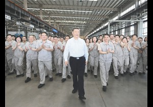 习近平在河南考察时强调：​坚定信心推动高质量发展高效能治理 奋力谱写中原大地推进中国式现代化新篇章