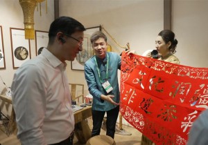 河南非遗数智创新展精彩亮相“新疆是个好地方”非遗援疆主题展示活动